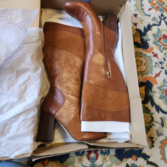 Brown Womens Boots - Picture 2 of 11